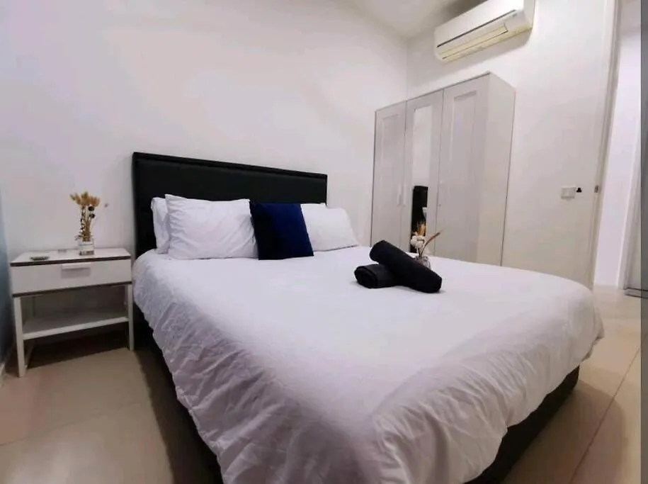 Mont Kiara Main Street Walking Distance Sunway 163 2 Bedroom Balcony 2-4Pax 马来西亚